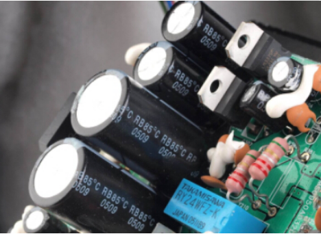 「黑金剛電容」電容器的結構、原理及作用